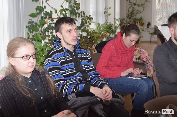 У Луцьку вчили, як креативно писати. ФОТО