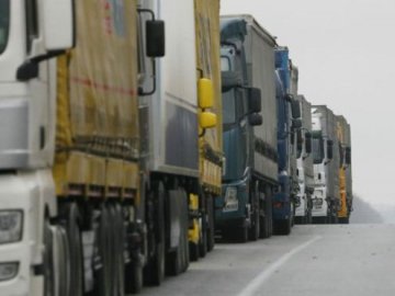 В Україні можуть створити платні траси для вантажівок
