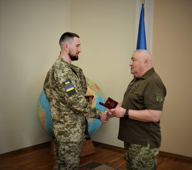 Прикордонник, який служив на Волині, допоміг побратимам вийти з оточення поблизу Бахмута