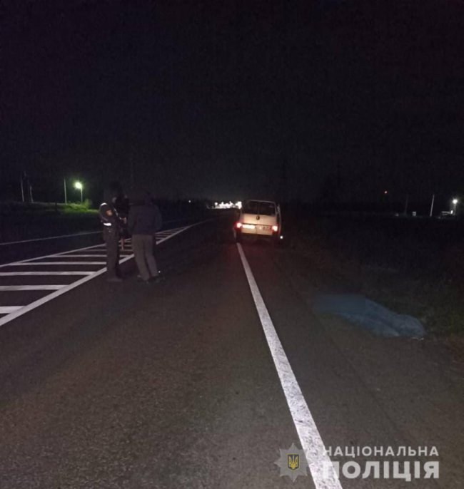 На волинській трасі авто на смерть збило чоловіка