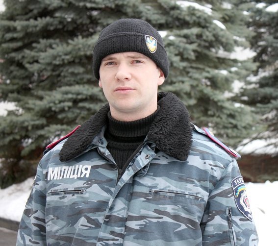 У Луцьку нетверезий відвідувач бару стріляв у «беркутівця»