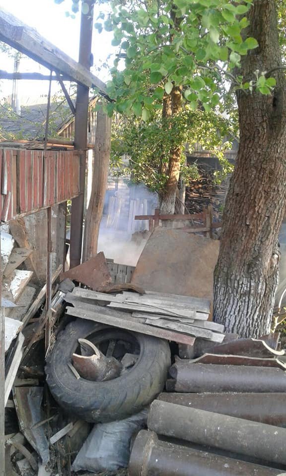 «Палять, палять і палять»: у Луцьку продовжують палити сміття. ФОТО