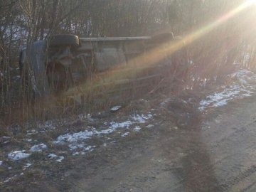 Аварія на Волині: від зіткнення з вантажівкою маршрутку відкинуло на зустрічну смугу