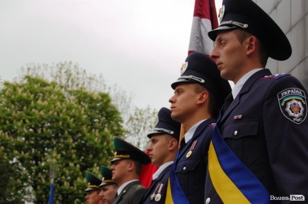 Парад Перемоги у Луцьку пройшов з комуністами і міліцією