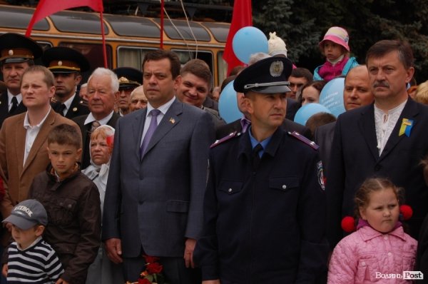 Парад Перемоги у Луцьку пройшов з комуністами і міліцією
