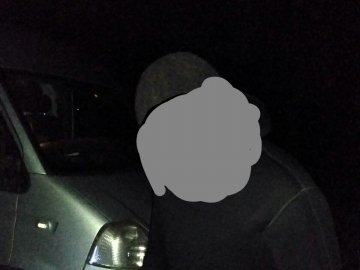 На Волині «на гарячому» спіймали браконьєра, який ловив рибу вночі. ФОТО 