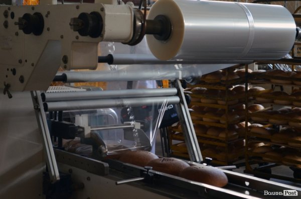 Як у Луцьку печуть хліб. ФОТО