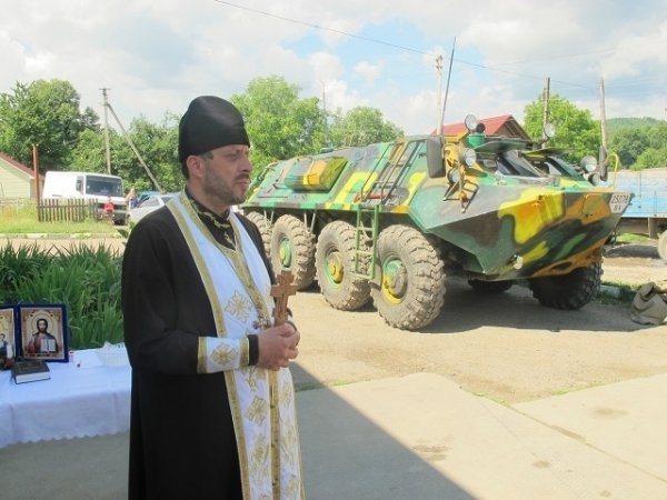 Гуцул відправив свій БТР на допомогу батальйону «Айдар». ФОТО