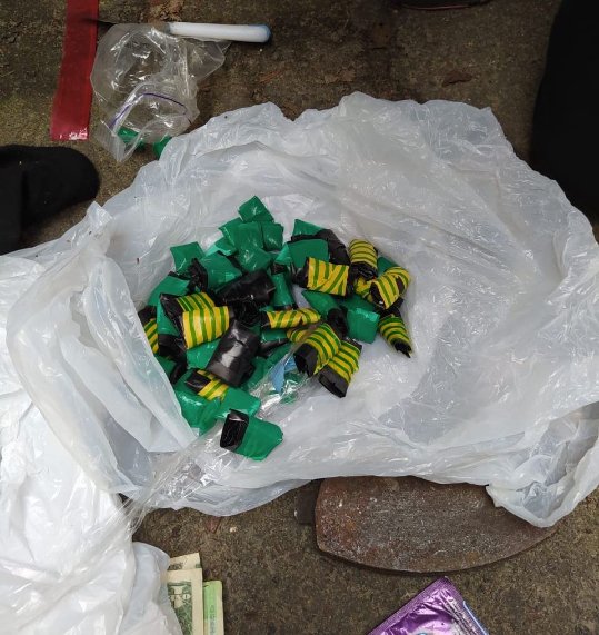 Парочка з Рівненщини реалізовувала на Волині наркотики через «закладки». ФОТО 