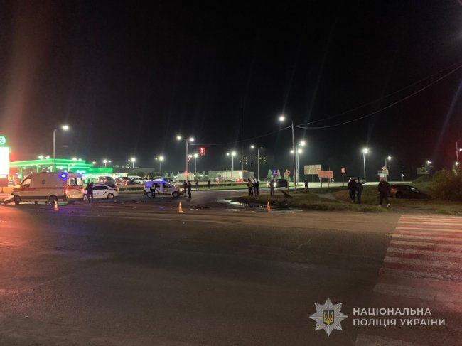 На Волині водій авто зіткнувся з каретою швидкої допомоги