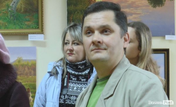 Нововолинські художники організували спільну виставку картин. ФОТО