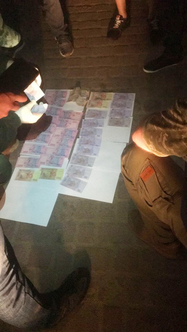 Майора Луцького прикордонного загону, який попався на хабарі, взяли під варту. ФОТО