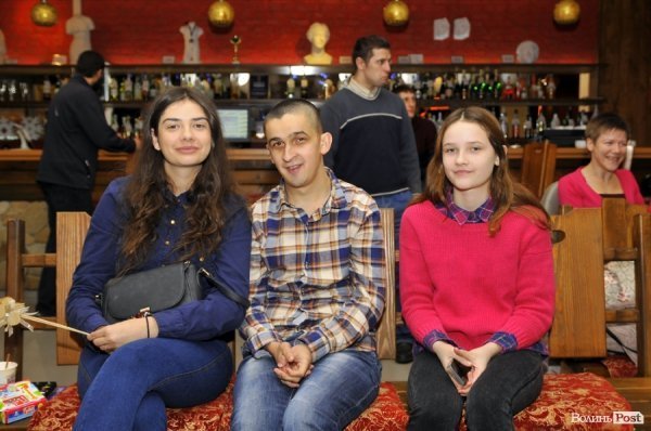 Майстерки, фотозони, аукціон: у Луцьку влаштували свято для особливих дітей