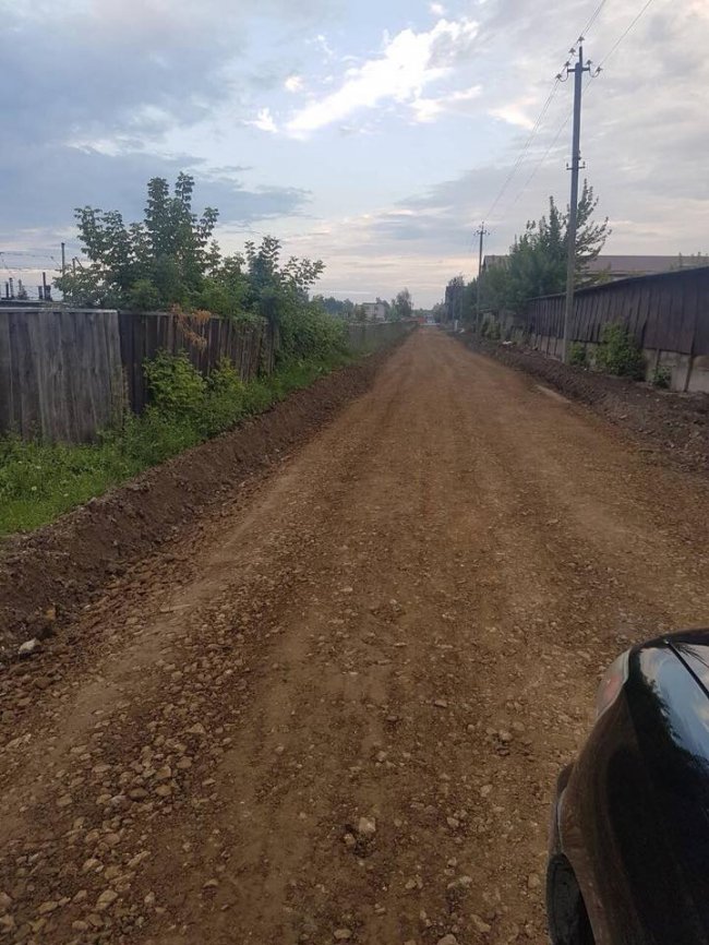 Активісти своїм коштом відновили дорогу у Луцьку. ФОТО