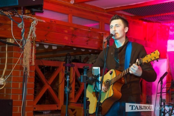 На вечорі пам’яті Скрябіна в Луцьку зібрали гроші на лікування бійця