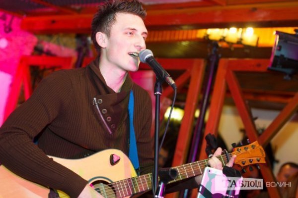 На вечорі пам’яті Скрябіна в Луцьку зібрали гроші на лікування бійця