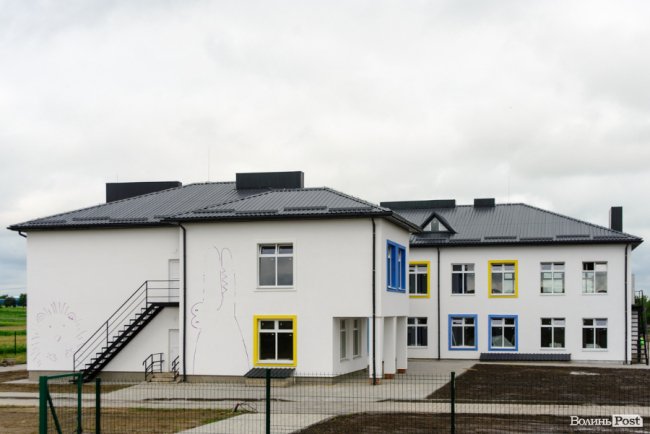 «Є велика мета зробити об’єкт показовим»: міністр оглянув новий дитячий садок у селі Крупа. ФОТО