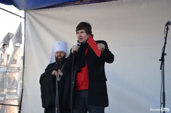 «Кадрове» віче в Луцьку. ФОТО. ВІДЕО