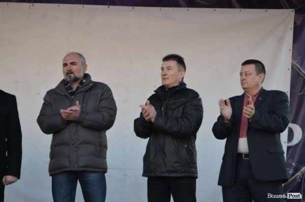 «Кадрове» віче в Луцьку. ФОТО. ВІДЕО