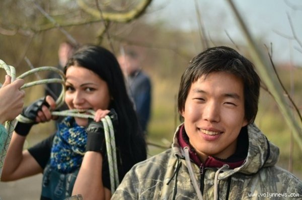 У Луцьку бурят стрибнув з труби заввишки понад 50 метрів. ФОТО