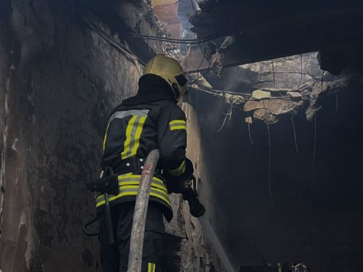 Масований обстріл Луцька: рятувальники загасили пожежу, що виникла через російську атаку