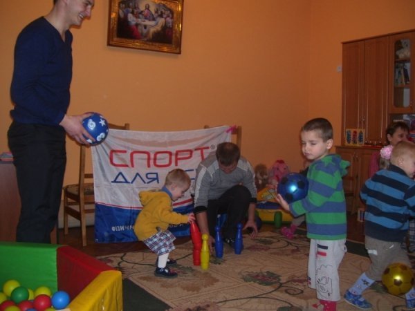 Луцьких дітей-сиріт вчили правильно рухатися. ФОТО