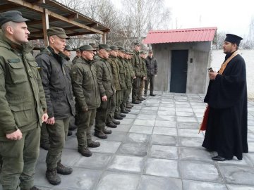 У Луцьку нацгвардійці молилися за Україну