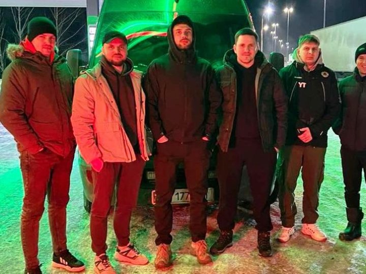 Семеро волинян поїхали до Дніпра допомагати будувати фортифікаційні споруди