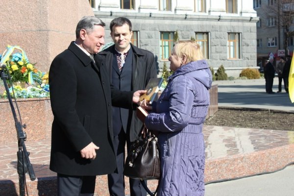 У Луцьку вшанували пам'ять Тараса Шевченка. ФОТО