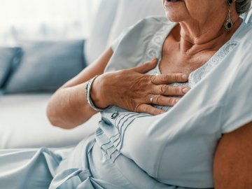 «Тепер хочу онуків оженити»: історія жінки, якій у Луцьку врятували серце