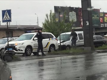 У Луцьку легковик протаранив поліцейське авто