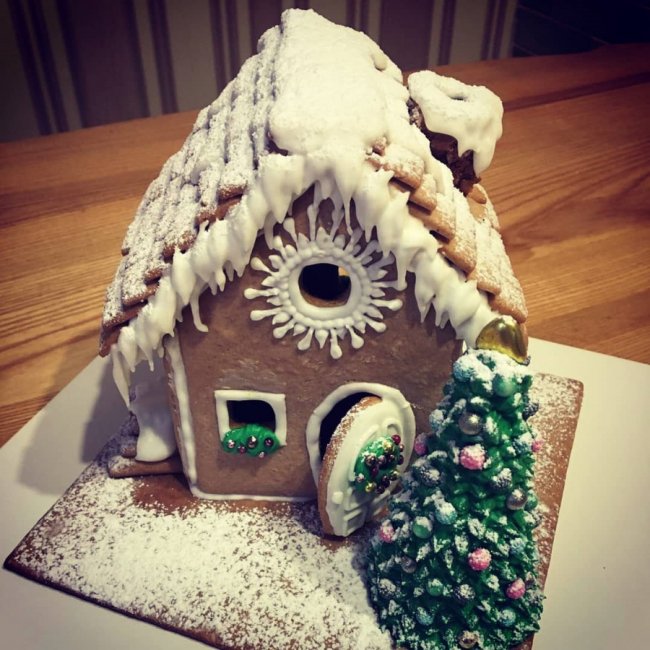 Волинянка випікає смаколик, що може зберігатися до 5 місяців 