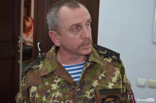 У Луцькій міській раді нагородили айдарівців. ФОТО