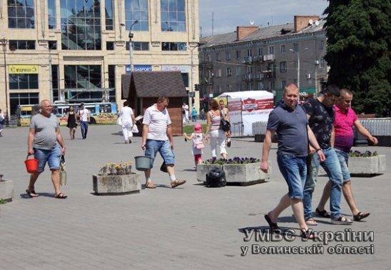 Щоб перевірити реакцію лучан, правоохоронці влаштували вибух. ФОТО. ВІДЕО