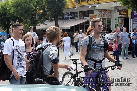 Щоб перевірити реакцію лучан, правоохоронці влаштували вибух. ФОТО. ВІДЕО