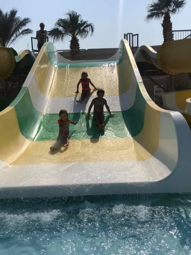 Луцька телеведуча поділилася спекотними фото з екзотичного відпочинку