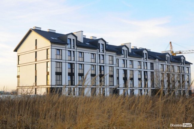 Листівки від янголят та одруження «військової» пари. Добрі новини Волині