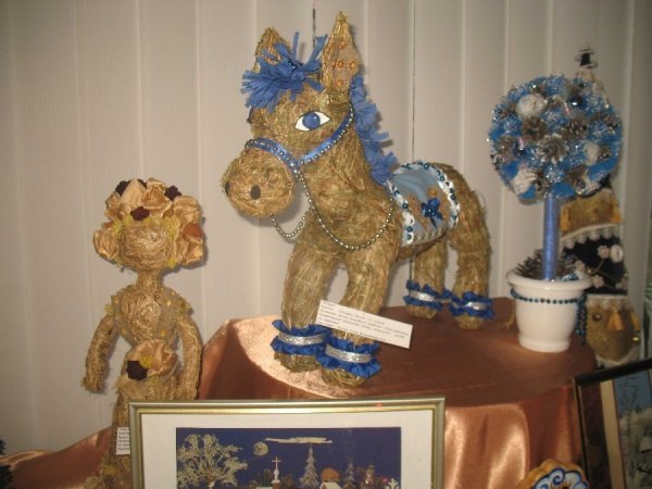 На Волині зробили ялинку з пір’я. ФОТО