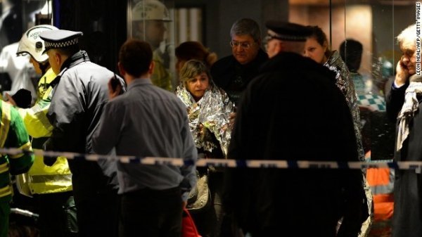 У лондонському театрі під час вистави обвалився балкон. ФОТО