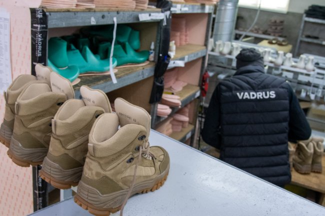 Які підприємства Луцька шиють амуніцію для військових. ФОТО