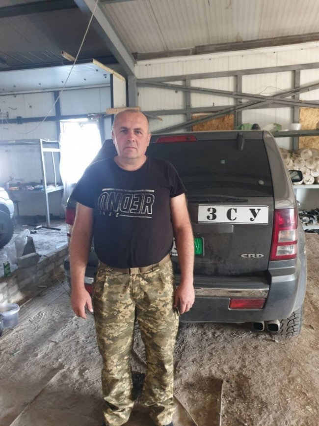 Волинські добровольці поїхали на схід ремонтувати автівки для військових