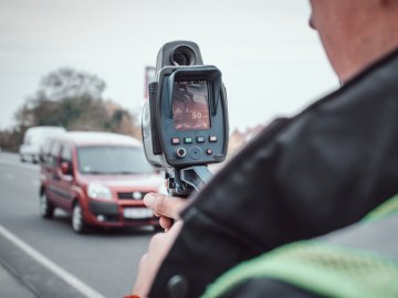 Волинські копи за два місяці оштрафували близько тисячі «шумахерів». ВІДЕО