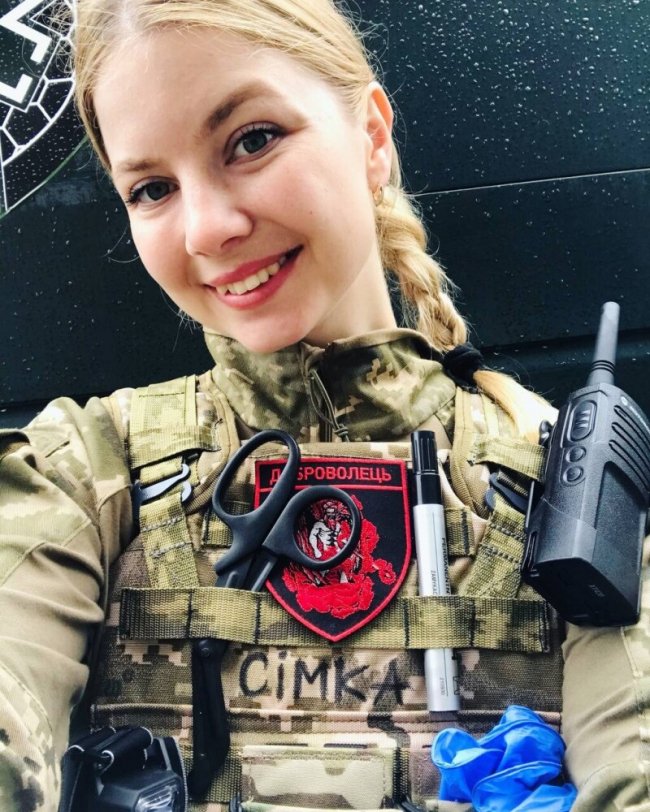 «Рідним сказала, де я, коли вже тиждень була на фронті», – госпітальєрка з Волині