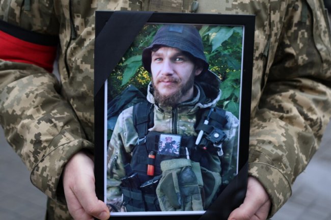 Лучани провели в останню дорогу військовослужбовців Олександра Семенюка та Івана Кумброва