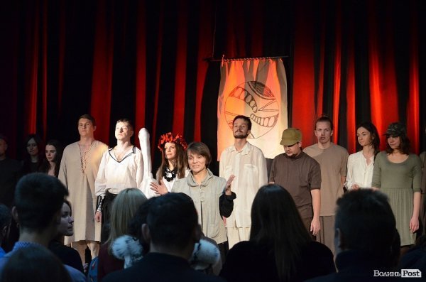 «Гармидер» у Луцьку показав революційні місяці в Україні. ФОТО. ВІДЕО