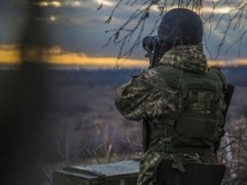 Військові відбили атаку терористів біля Горлівки: відео нічного бою
