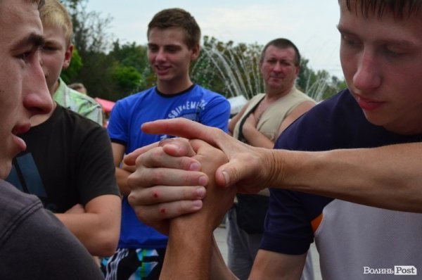 У Луцьку думали, билися і мірялися. ФОТО