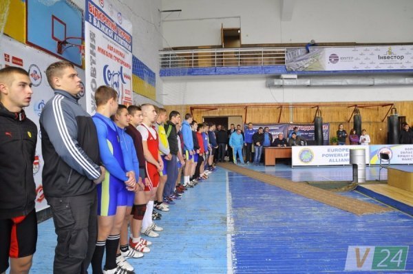 У Луцьку змагалися штангісти. ФОТО