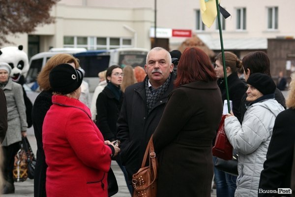 Як Луцьк вшановував жертв Голодомору. ФОТО