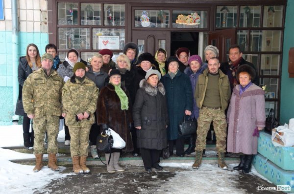Луцька «Батьківщина» передала на передову смаколики та ремнабори для бійців